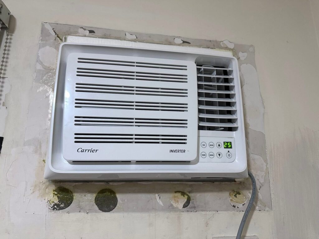 carrier window AC