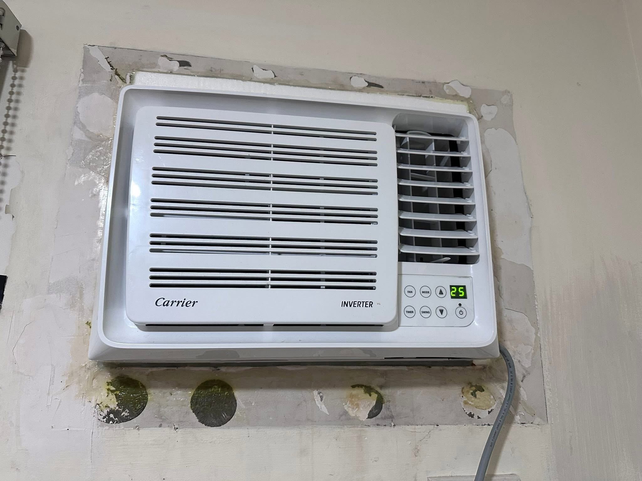 carrier window AC